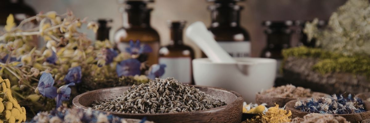 Doğal Malzemelerle Etkili Bitkisel Saç Maskesi Tarifleri